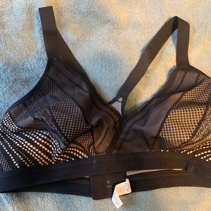 Lulu bra new 36D